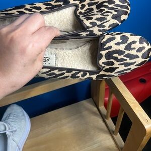 UGG Animal Print Flats with Cream Lining Flats Sz 8 Women’s